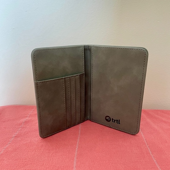 TRTL Brand Passport Cover NWOT - Picture 1 of 5